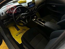 نیسان سێنترا